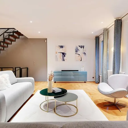 Fabulous House - A Gem In Chic Western * Paris