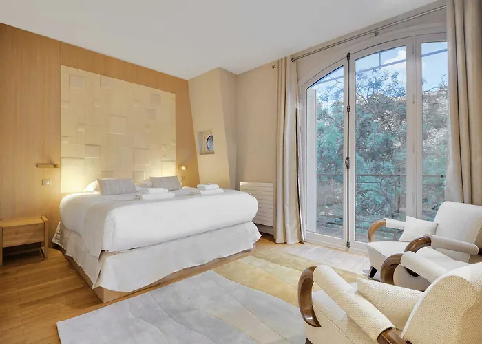 Fabulous House - A Gem In Chic Western בית נופש