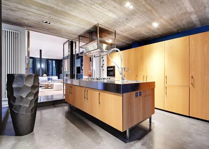 Fabulous House - A Gem In Chic Western בית נופש פריז