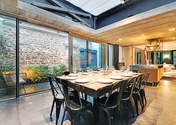 Fabulous House - A Gem In Chic Western *